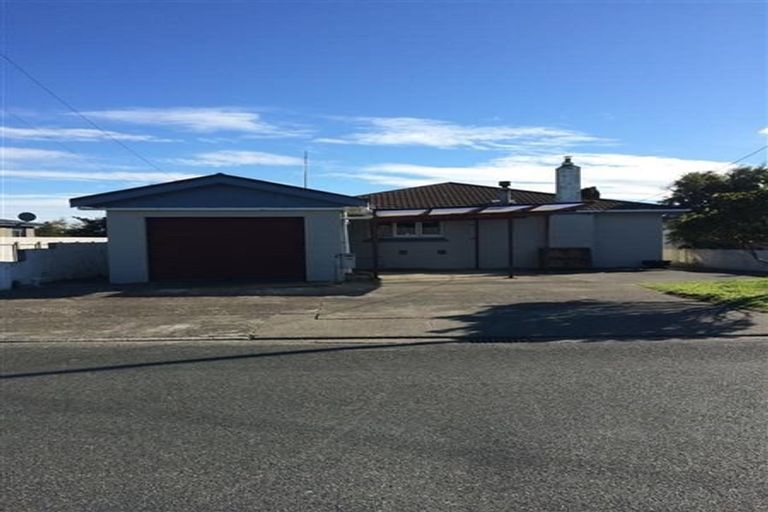 Photo of property in 84 Dipton Street, Kingswell, Invercargill, 9812