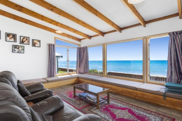 Photo of property in 37 Karewa Parade, Papamoa Beach, Papamoa, 3118