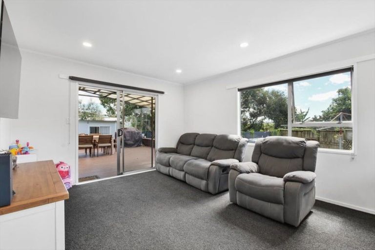 Photo of property in 12 Conifer Place, Te Puke, 3119