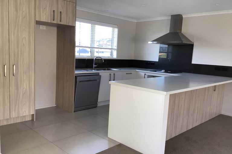 Photo of property in 65 Bert Wall Drive, Omokoroa, 3114