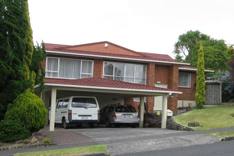 Photo of property in 102 Sartors Avenue, Browns Bay, Auckland, 0630