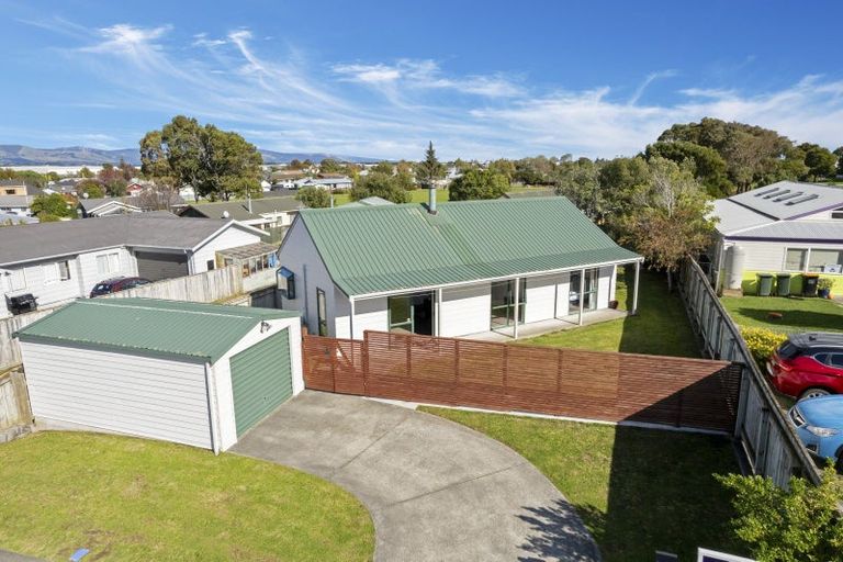 Photo of property in 109 Hillcrest Drive, Kelvin Grove, Palmerston North, 4414