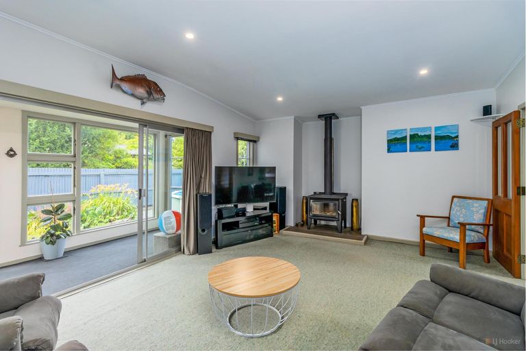 Photo of property in 42 Campbell Street, Geraldine, 7930