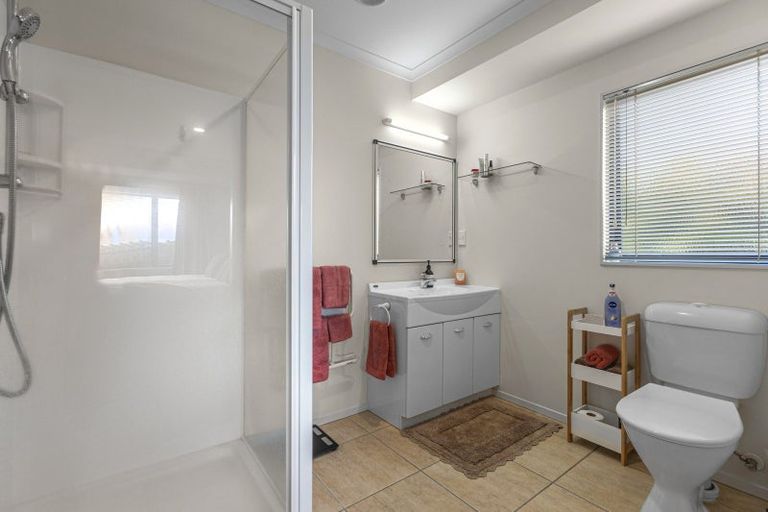 Photo of property in 132 Waikite Road, Welcome Bay, Tauranga, 3175