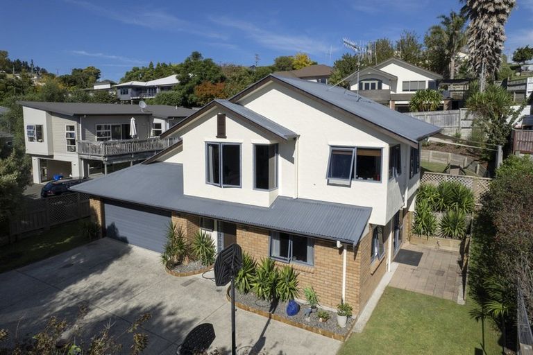 Photo of property in 15 Cashmere Way, Welcome Bay, Tauranga, 3112