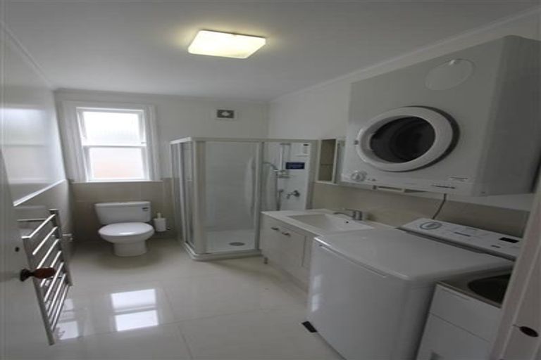 Photo of property in 360-362 Adelaide Road, Newtown, Wellington, 6021