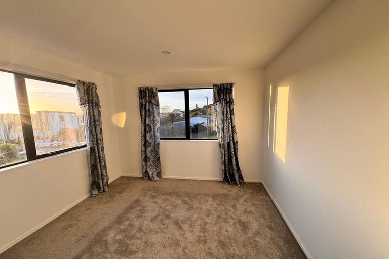 Photo of property in 38c Routley Drive, Glen Eden, Auckland, 0602