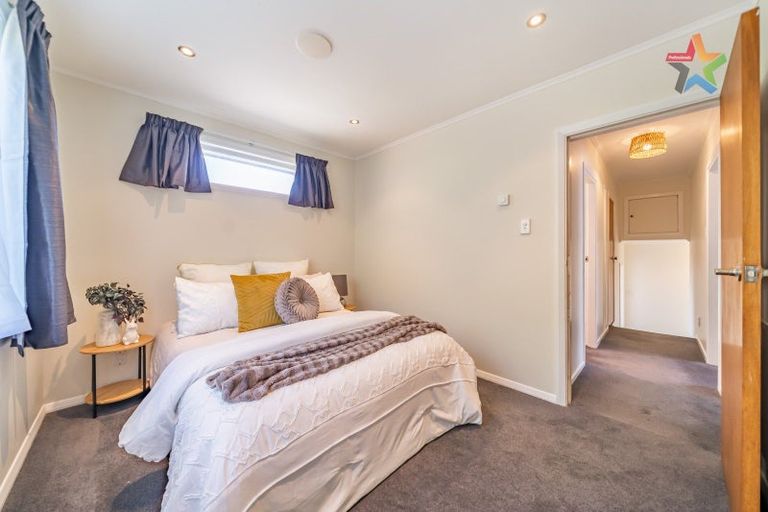 Photo of property in 21 Robson Street, Stokes Valley, Lower Hutt, 5019