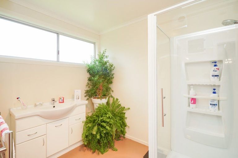 Photo of property in 25 Nichol Street, Heidelberg, Invercargill, 9812