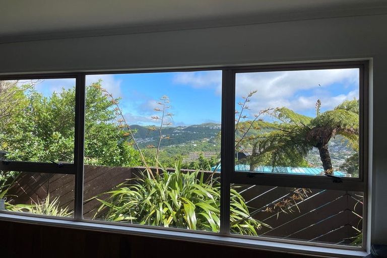 Photo of property in 10 Kilsyth Street, Karori, Wellington, 6012