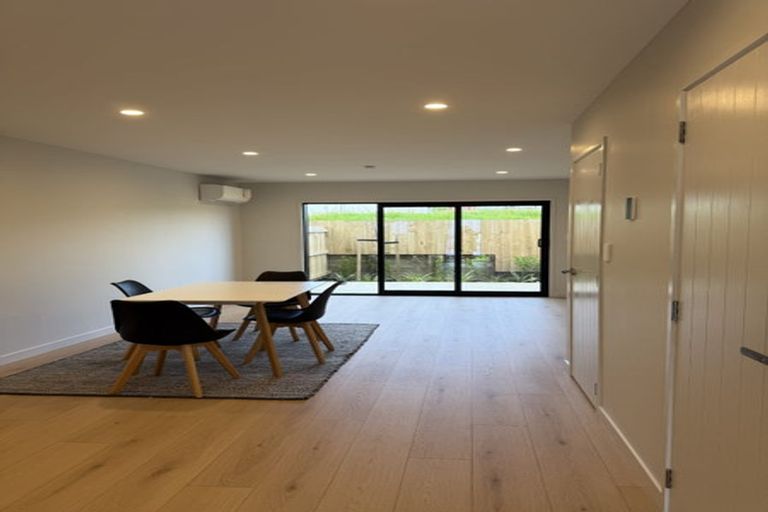 Photo of property in 23 Awhi Lane, Massey, 0614