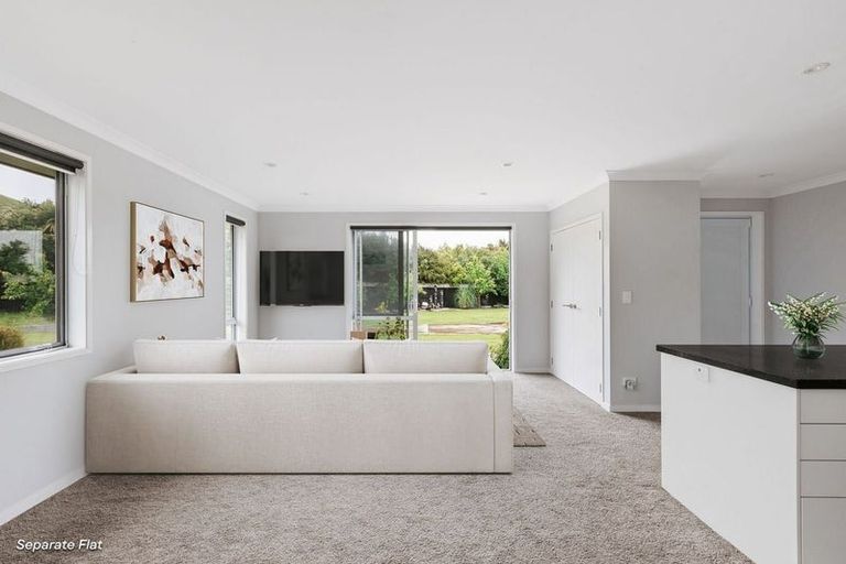 Photo of property in 266 Lakes Boulevard, Pyes Pa, Tauranga, 3112