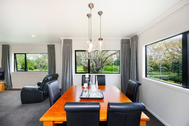 Photo of property in 9 Awatea Terrace, Hokowhitu, Palmerston North, 4410