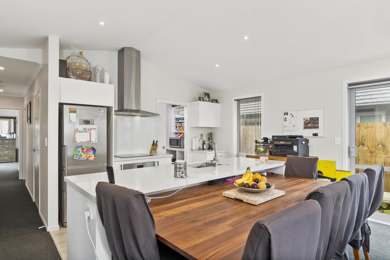 Photo of property in 95 Puhirake Crescent, Pyes Pa, Tauranga, 3112