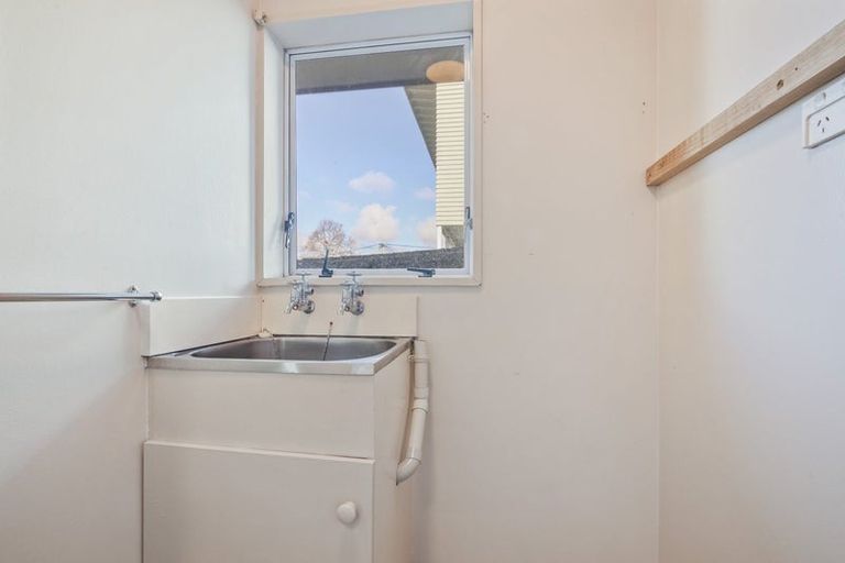 Photo of property in 30a Hooker Avenue, Bryndwr, Christchurch, 8053