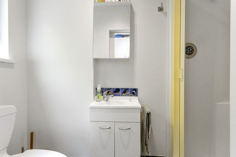 Photo of property in 14 Edgewood Way, Henderson, Auckland, 0612