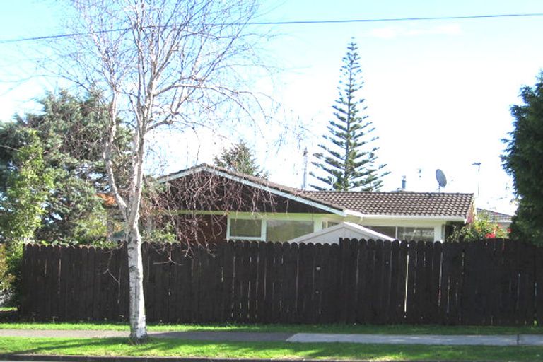 Photo of property in 237 Bucklands Beach Road, Bucklands Beach, Auckland, 2012