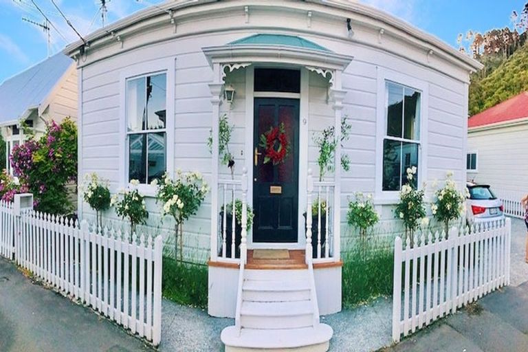 Photo of property in 9 Calgarry Avenue, Thorndon, Wellington, 6011