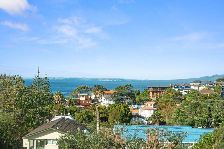 Photo of property in 98 Hebron Road, Waiake, Auckland, 0630