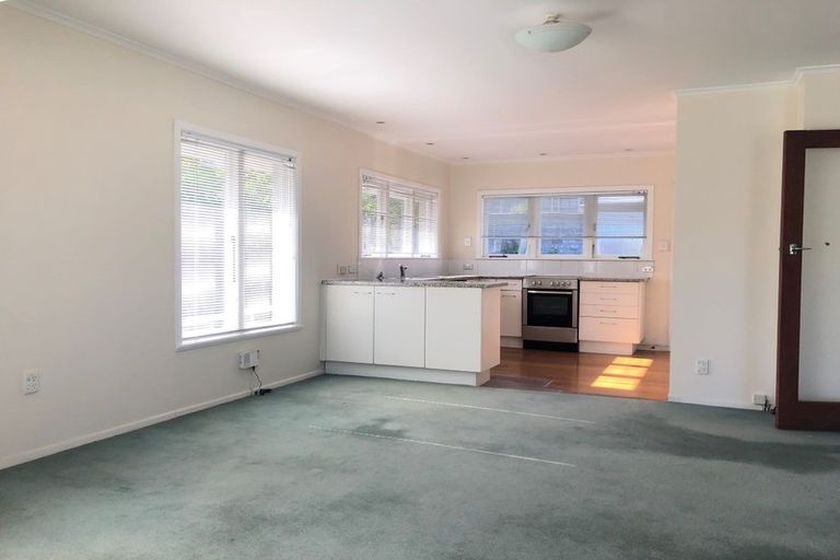 Photo of property in 1/56a Taharoto Road, Takapuna, Auckland, 0622