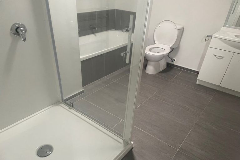 Photo of property in 19 Lieutenant Lane, Papakura, 2110