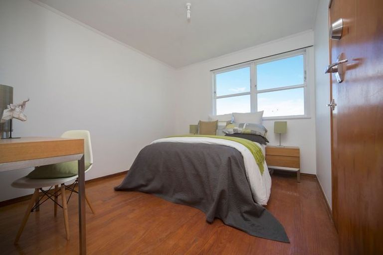 Photo of property in 82 Boundary Road, Blockhouse Bay, Auckland, 0600