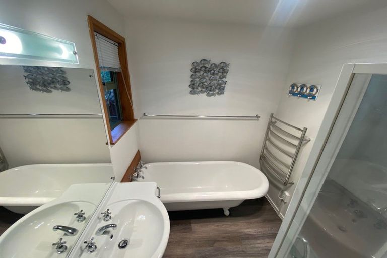 Photo of property in 21 Otakau Road, Milford, Auckland, 0620