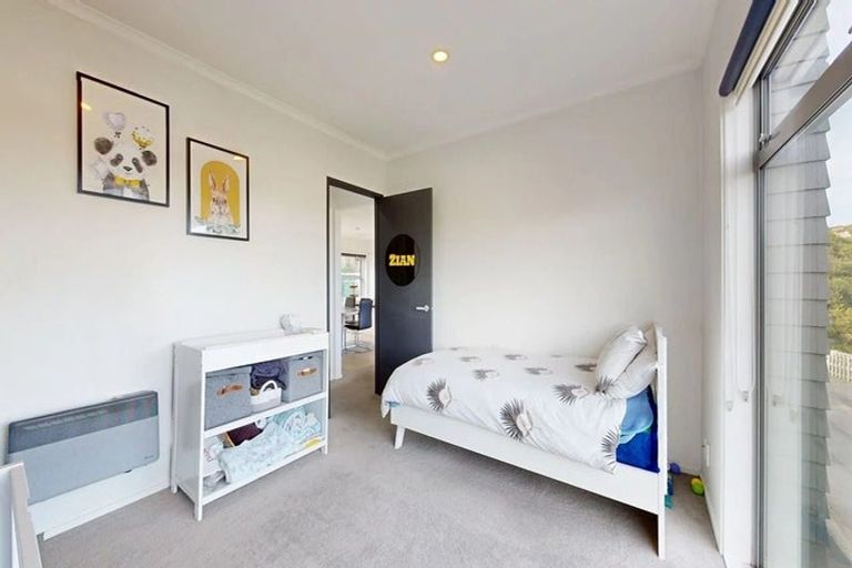 Photo of property in 29 Cresswell Place, Johnsonville, Wellington, 6037