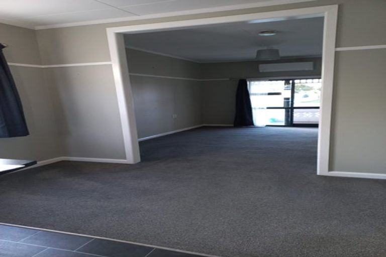 Photo of property in 74 Portal Street, Durie Hill, Whanganui, 4500