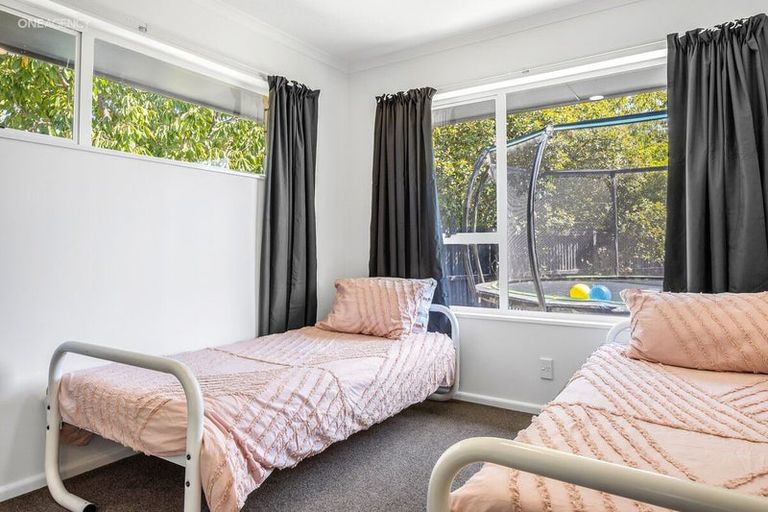 Photo of property in 18 Kalmia Place, Kaiapoi, 7630