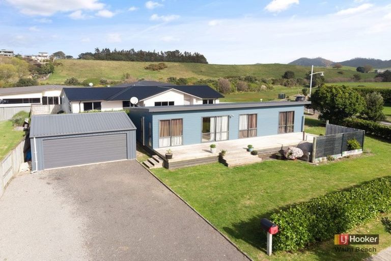 Photo of property in 27 Ocean Breeze Drive, Waihi Beach, 3611
