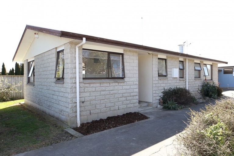 Photo of property in 100a Mayfair Avenue, Mayfair, Hastings, 4122