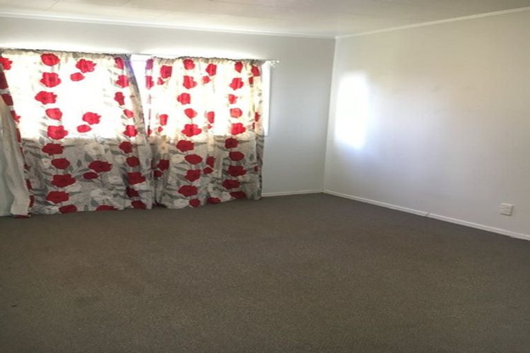 Photo of property in 2/59 Finlayson Avenue, Clendon Park, Auckland, 2103