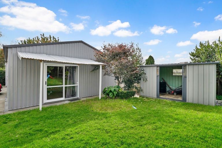Photo of property in 9 Mccall Place, Opaheke, Papakura, 2113
