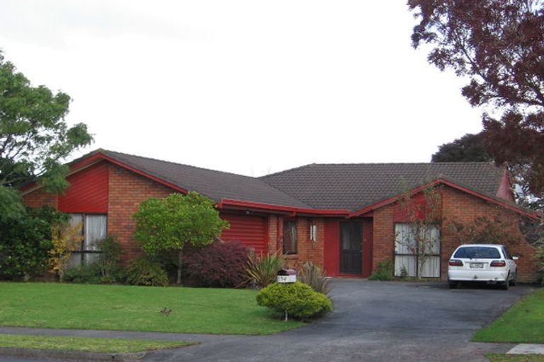 Photo of property in 94 Mirrabooka Avenue, Botany Downs, Auckland, 2010