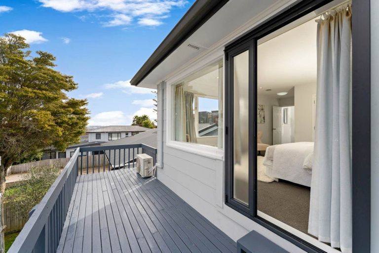 Photo of property in 15b Glendhu Road, Bayview, Auckland, 0629