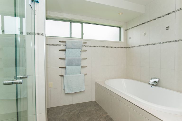 Photo of property in 26 Pohutukawa Grove, Lytton West, Gisborne, 4010