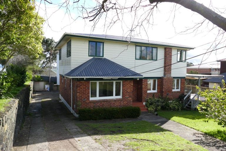 Photo of property in 77 Lake Road, Devonport, Auckland, 0622