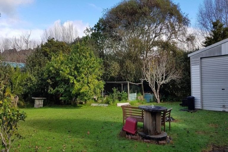 Photo of property in 129 Oakura Road, Oakura, Hikurangi, 0184