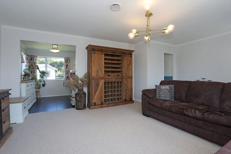 Photo of property in 10 Mansell Crescent, Bulls, 4818