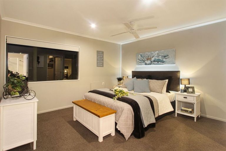 Photo of property in 25 Cape Vista Crescent, Pukekohe, 2120