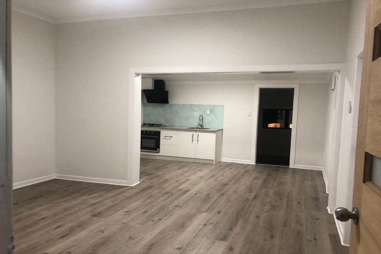 Photo of property in 39b Sunhill Road, Sunnyvale, Auckland, 0612