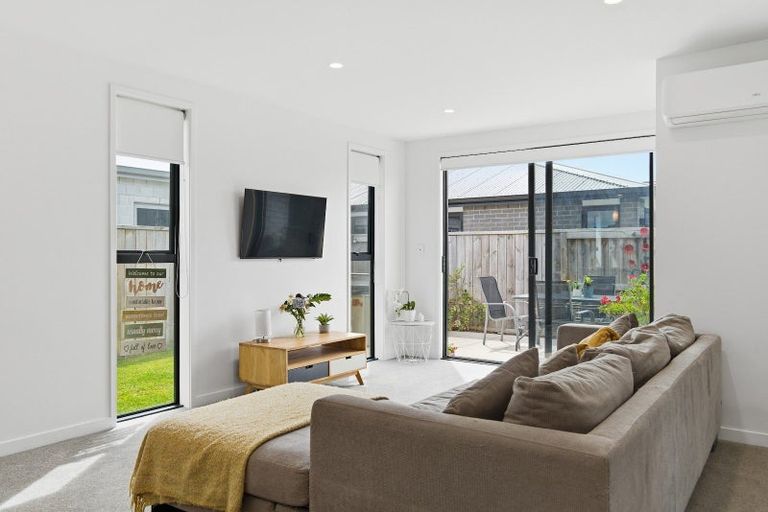 Photo of property in 16 Hinaki Street, Poike, Tauranga, 3112