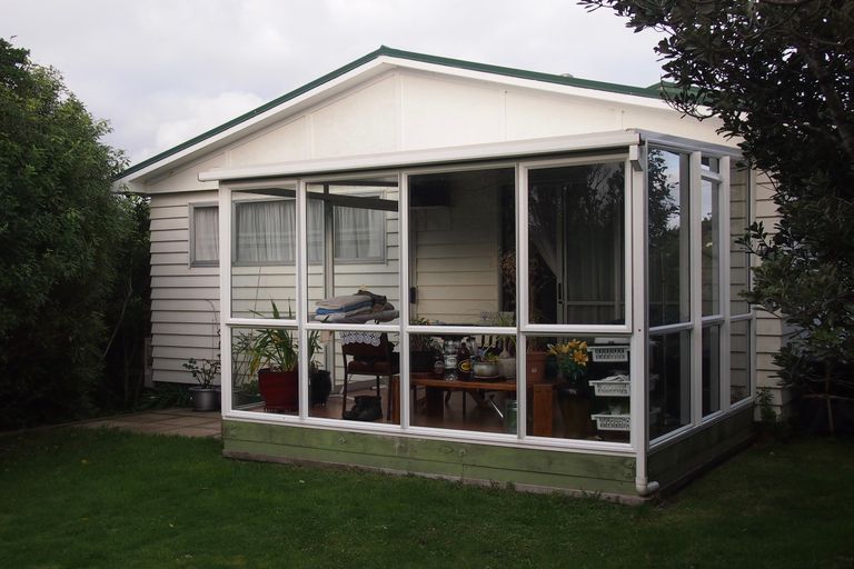 Photo of property in 47 Baylands Drive, Newlands, Wellington, 6037