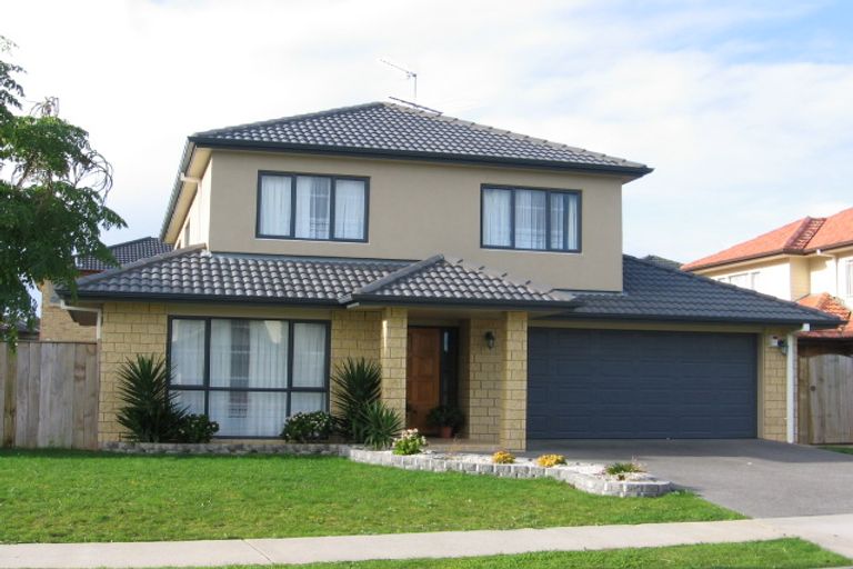 Photo of property in 10 Earlshall Drive, Flat Bush, Auckland, 2016