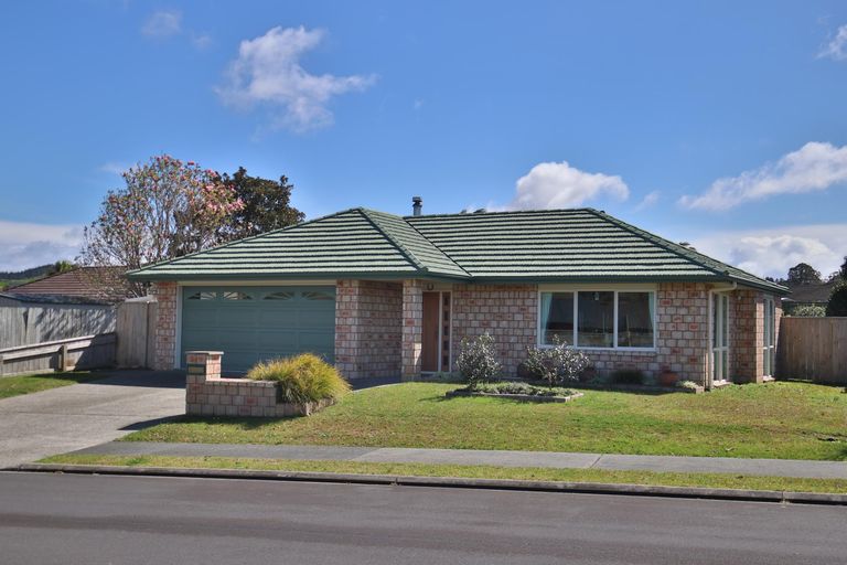 Photo of property in 2 Halyard Loop, Haruru, 0204