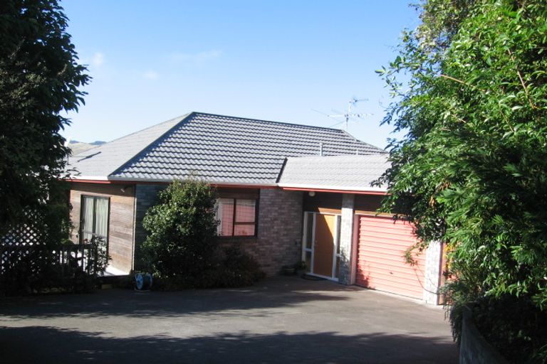 Photo of property in 10 Ellwood Place, Churton Park, Wellington, 6037