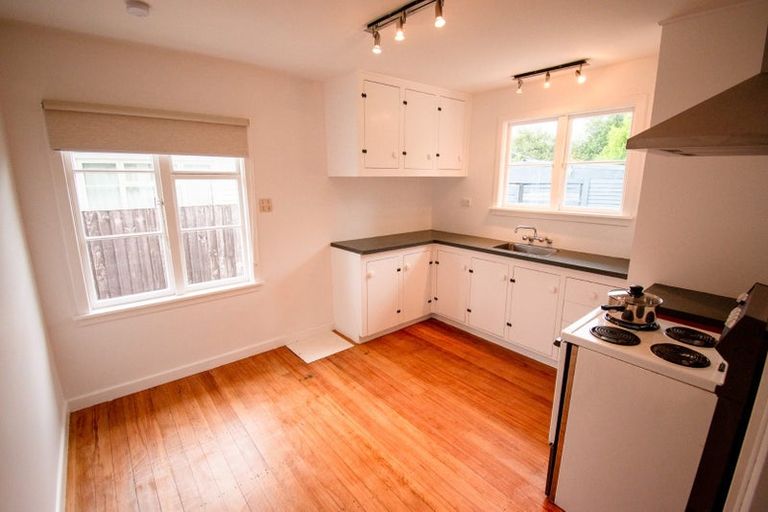 Photo of property in 42 Glenfield Crescent, Mairehau, Christchurch, 8052