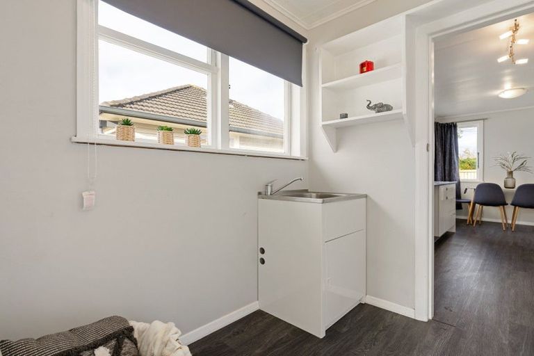 Photo of property in 2 Yeats Crescent, Fairfield, Hamilton, 3214