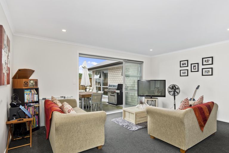 Photo of property in 95 Puhirake Crescent, Pyes Pa, Tauranga, 3112